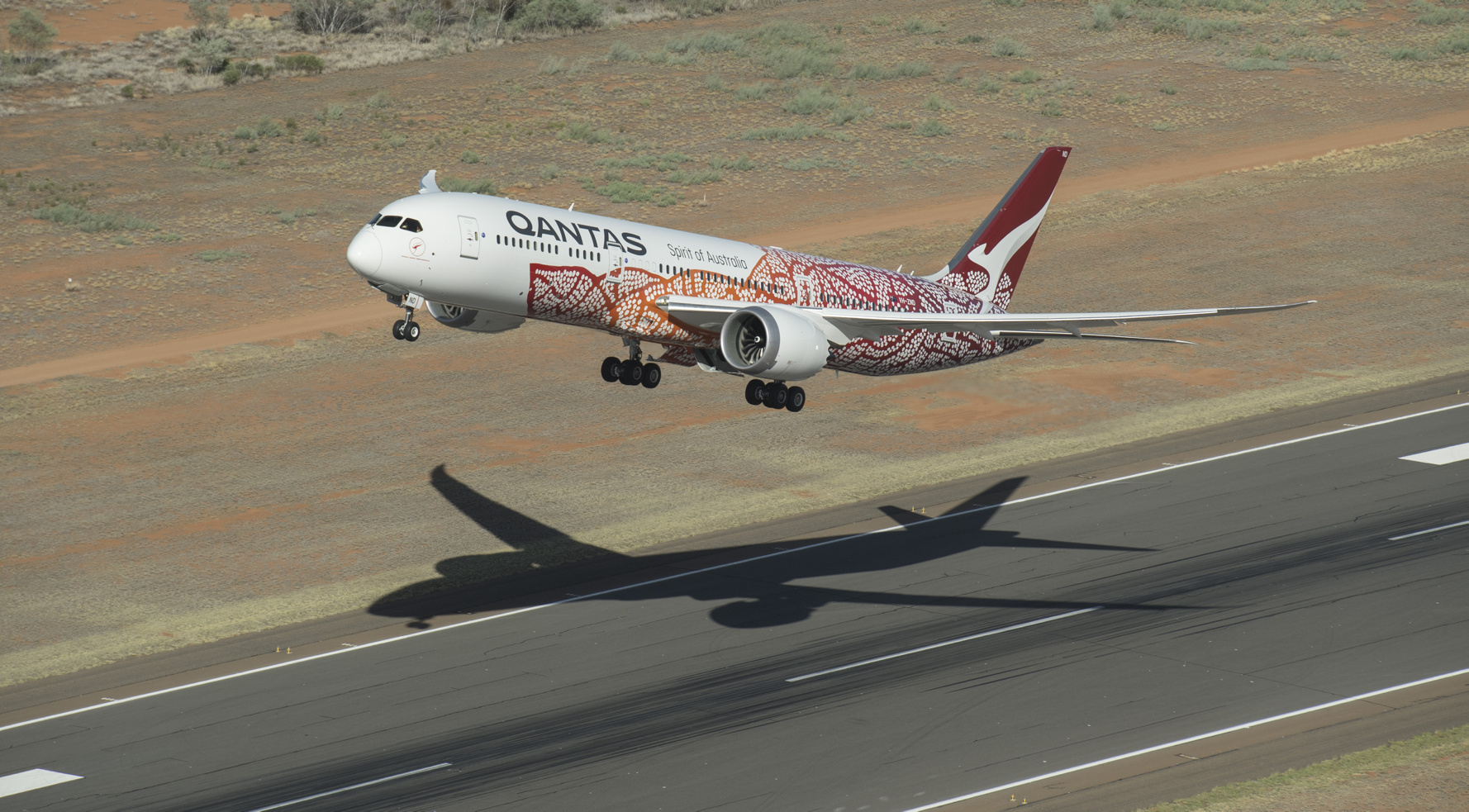 A Flight Of Fancy Qantas Jet Flies Non Stop From Australia To London For The First Time Powered By Ge Ge News