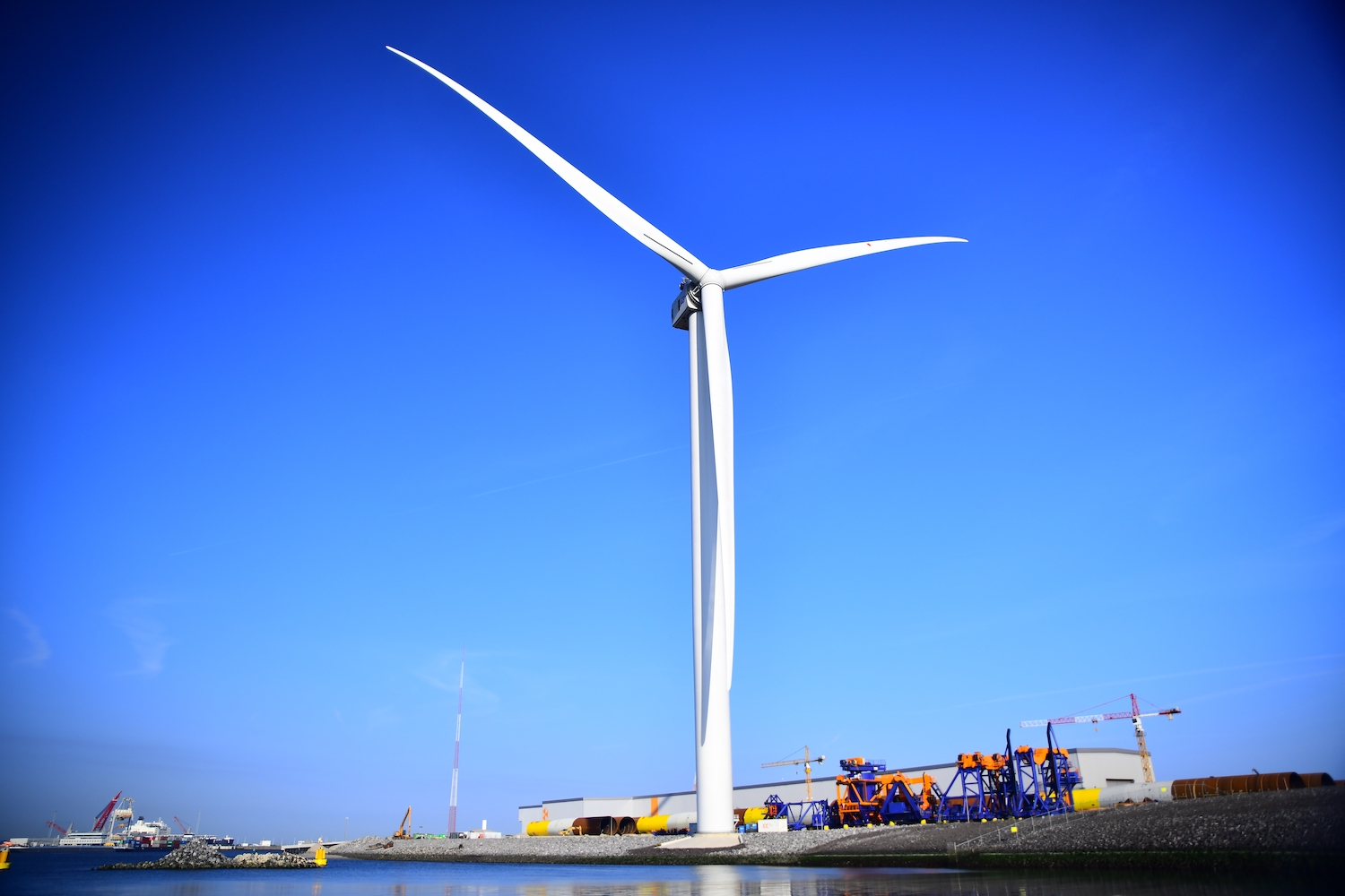 Ветроэнергетика. Негативное пространство фото. Ветряные электростанции. Альтернативная ветроэнергетика. Вэс ставропольский край.