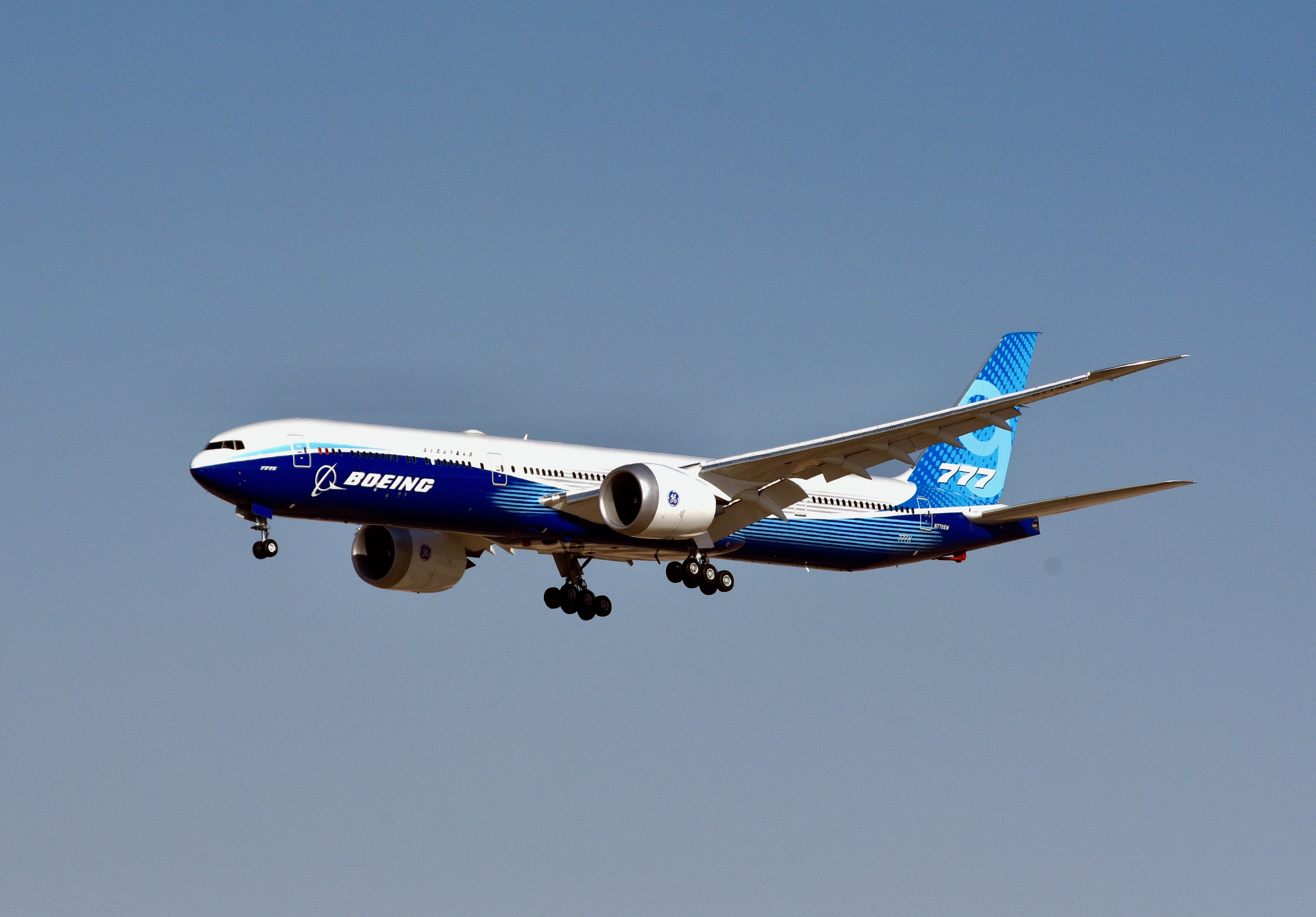The Showstopper: Boeing's New 777X Jet Makes Its Public Debut At Dubai  Airshow | GE News