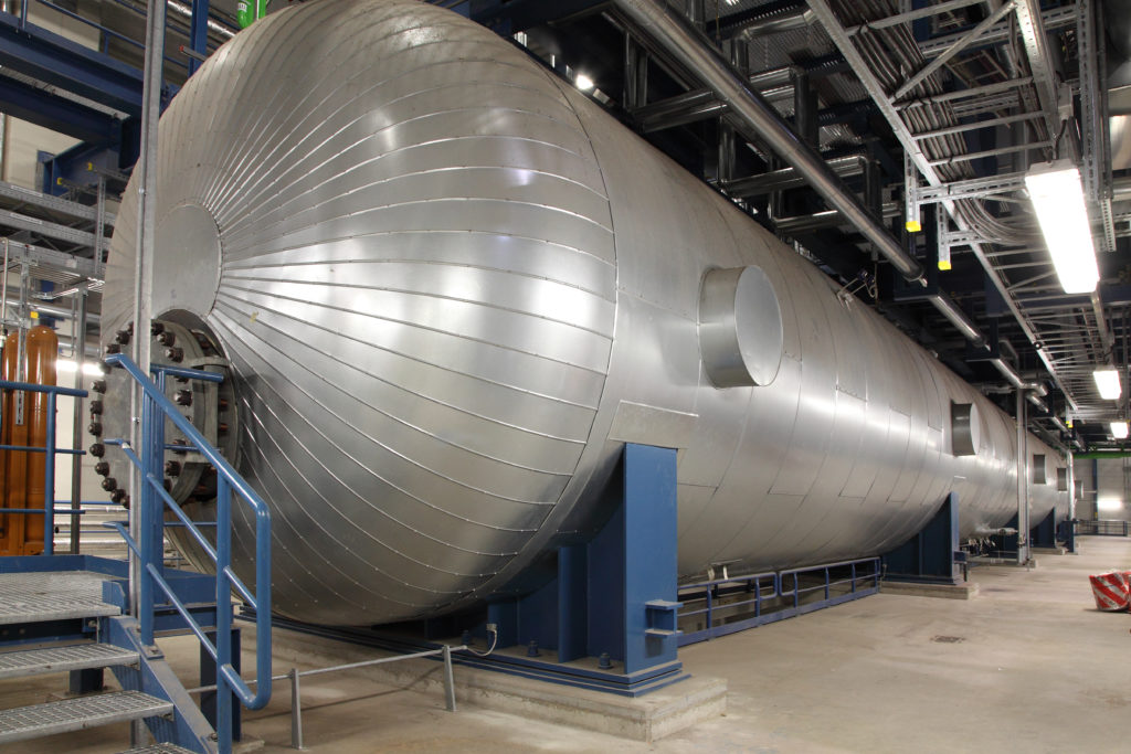 how much force is generated from a tank shell how much force is generated from a tank shell