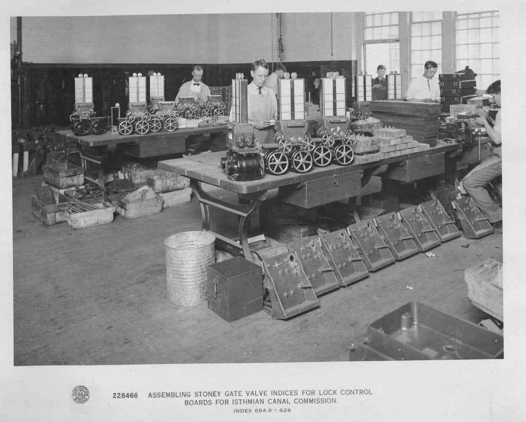 228466 Assembling stoney gate valce indices for Panama Canal lock control boards in Schenectady July 1913