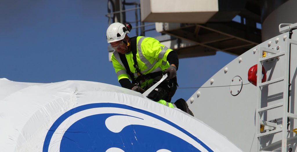 block-island-loading-nacelle-people-2_28563670775_o