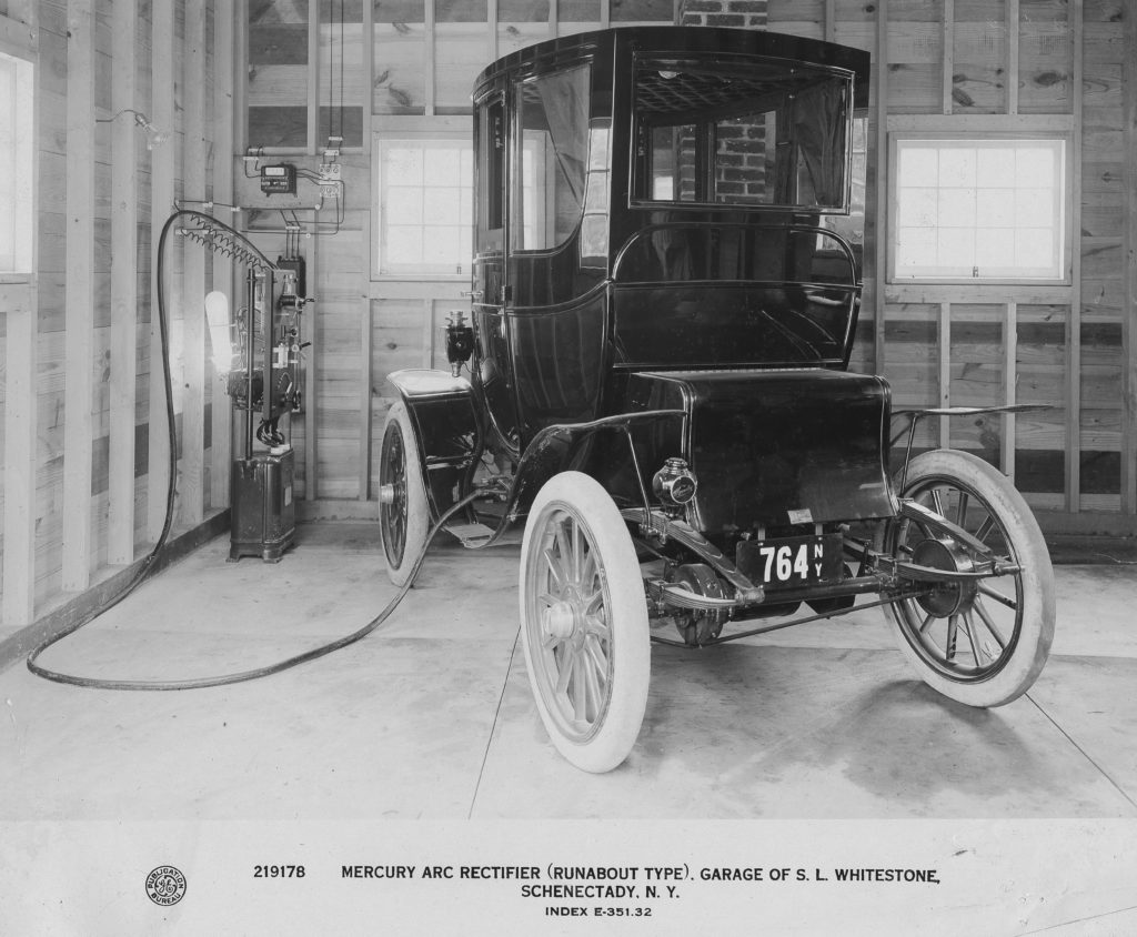 219178Carand chargingingstationingarageofSamuelWhitestone,1911 GE Treasurer.jpg