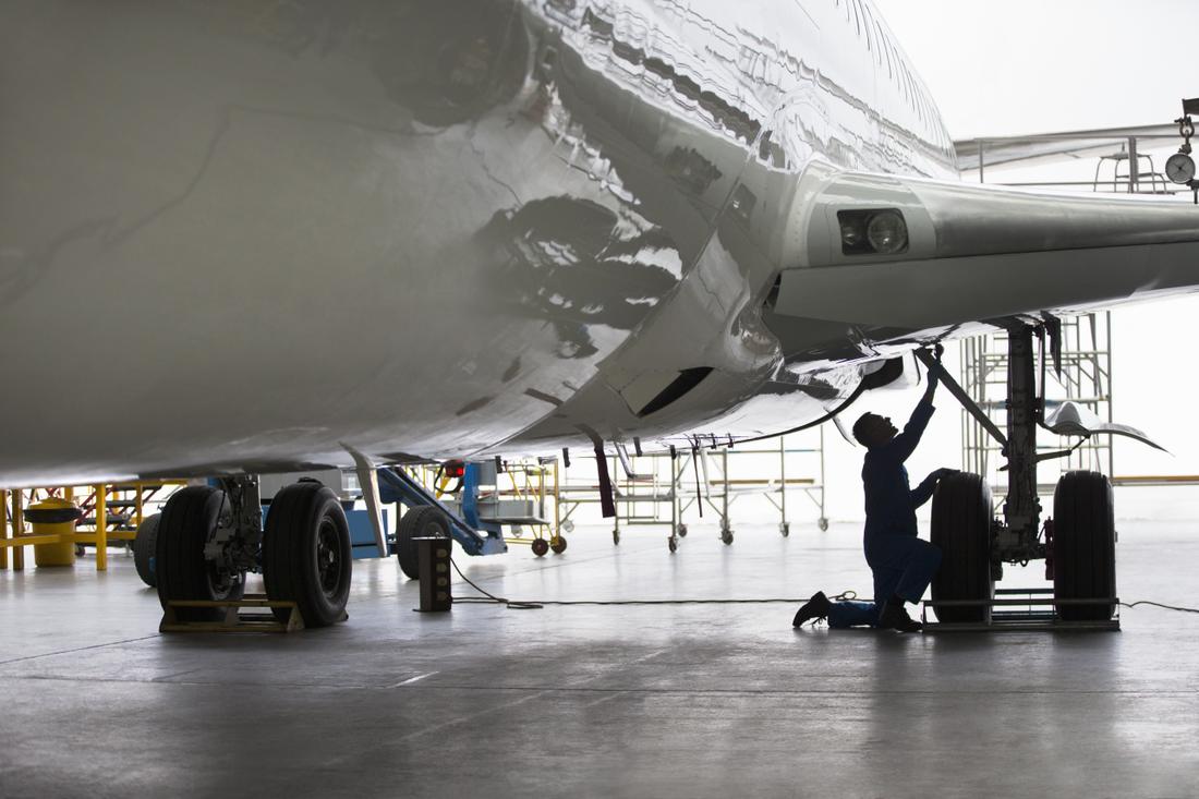 Under the plane with GE GEnx Engine