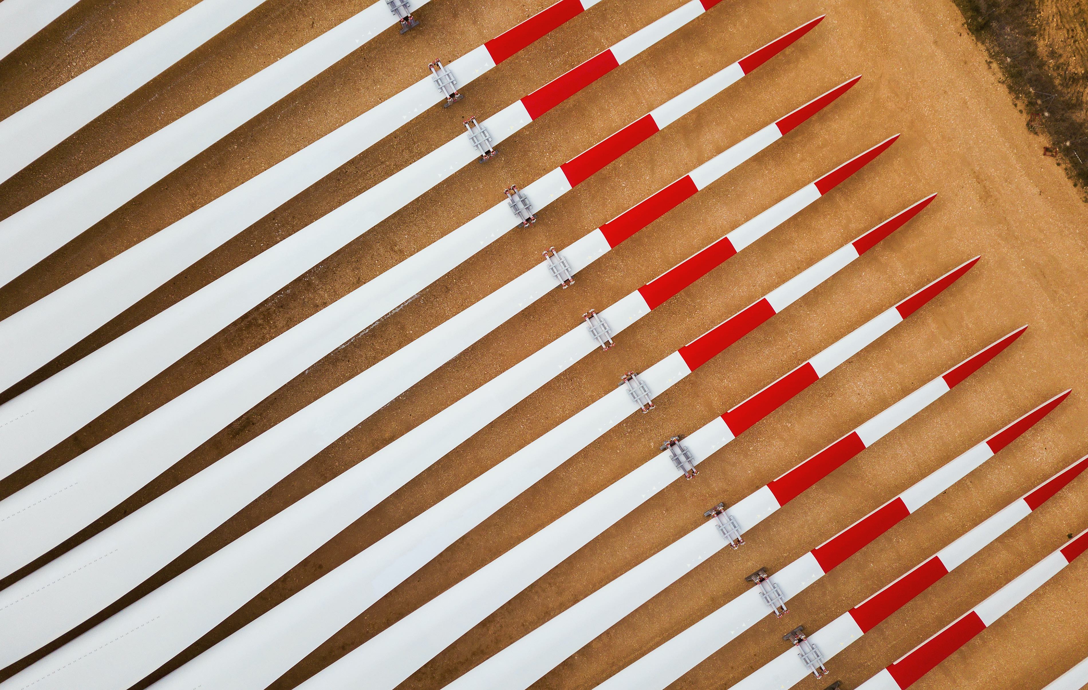 âBÃ&nbsp; áº¥y ÄÃ£ dáº¡y tÃ´i ráº±ng chá» cáº§n biáº¿t cÃ¡ch sáº¯p xáº¿p, ta cÃ³ thá» hoÃ&nbsp;n thÃ&nbsp;nh khá»i lÆ°á»£ng cÃ´ng viá»c cá»§a hai ngÃ&nbsp;y chá» trong vÃ&nbsp;i giá»â - Bogdan nÃ³i. âTÃ´i thá»±c sá»± ngÆ°á»¡ng má» bÃ&nbsp;â. áº¢nh: LM Wind Power.