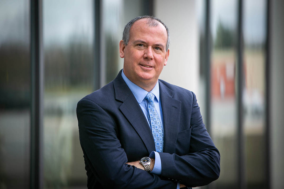 Headshot of Brian Gutknecht
