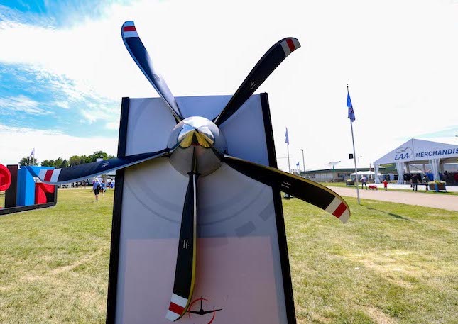 McCauley propeller