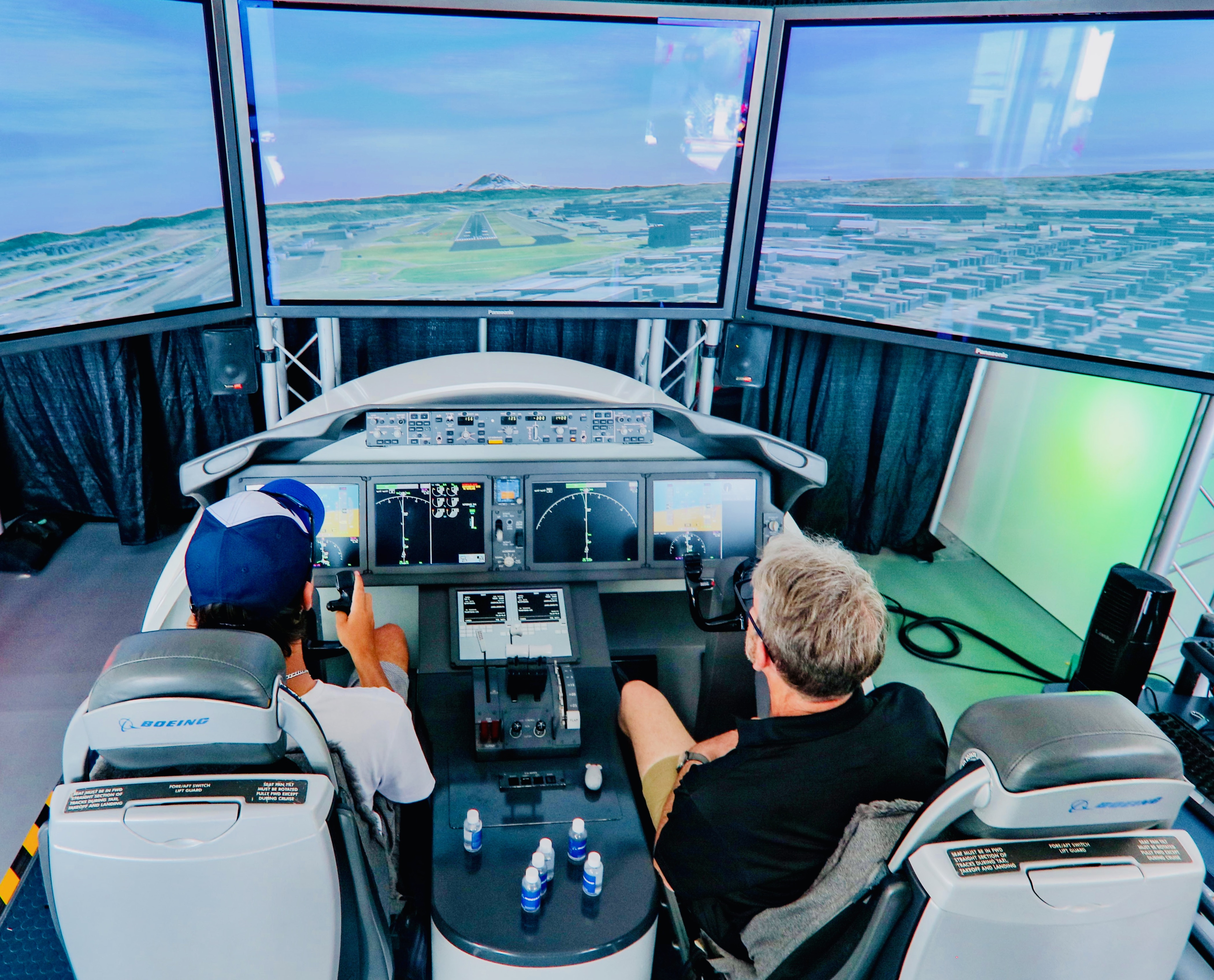 GE Aviation Systems Boeing 787 avionics