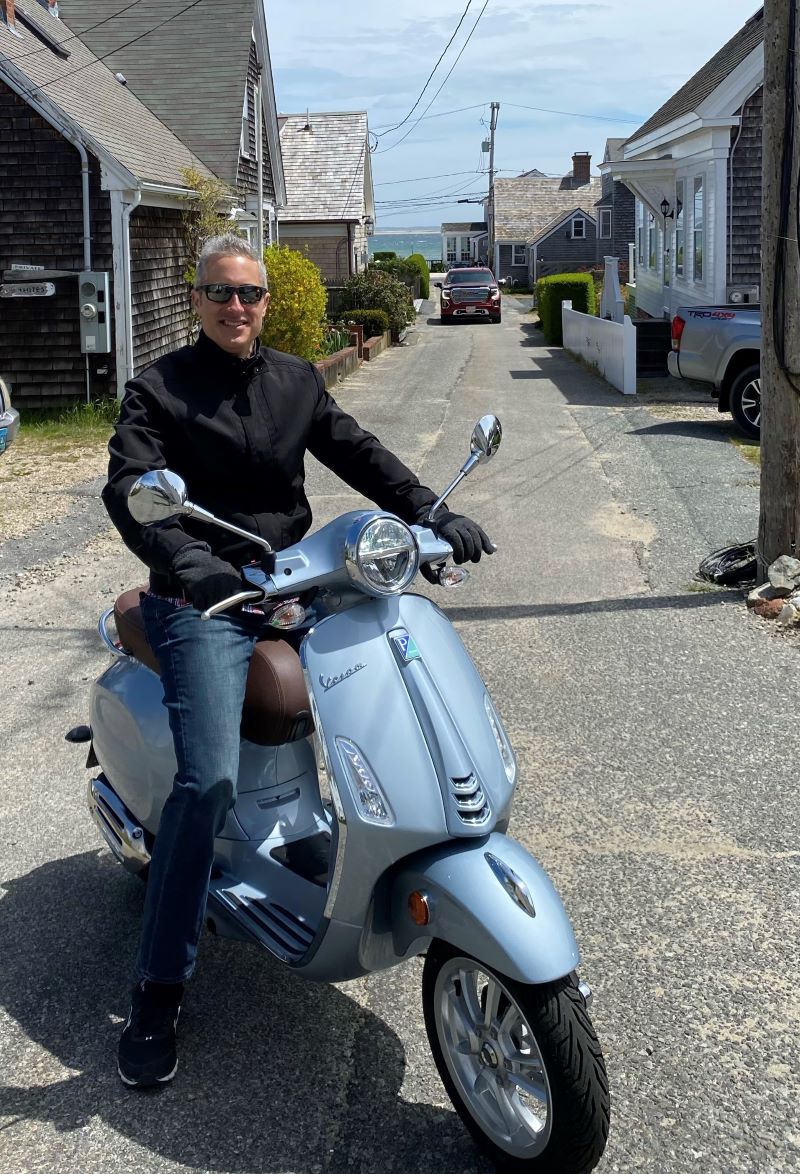 Perugini on a vespa